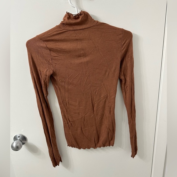 Aritzia Wilfred Carco long sleeve - Picture 6 of 6